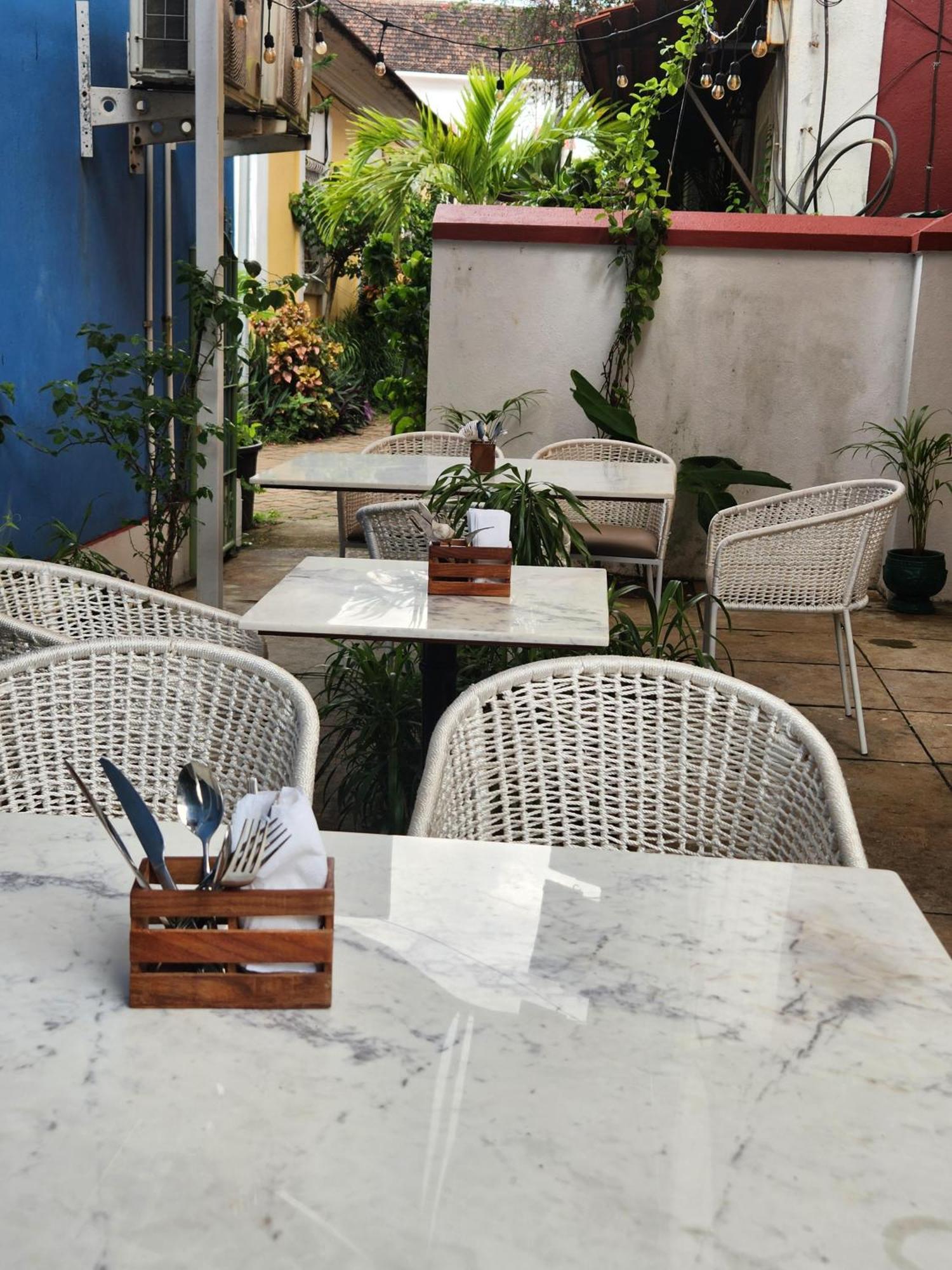 Ederra Stays & Cafe Panaji Εξωτερικό φωτογραφία